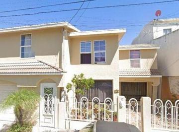 Casa Venta de 4 habitaciones · Recuperación Bancaria en Psicólogos 330, Universidadotay, 22427 Tijuana, B. C.