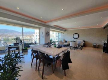 Departamento · 234m² · 3 Recámaras · 2 Estacionamientos · Hermoso Departamento en Renta con Terraza en Lomas Country