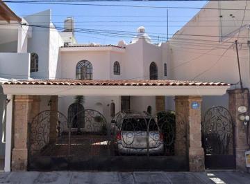 Casa de 3 habitaciones, Tepic · Recuperación Bancaria en Caracol 48, Las Brisas, 63117 Tepic, Nay