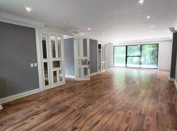 Casa · 317m² · 3 Recámaras · 2 Estacionamientos · Casa en Venta, Interlomas Remodelada, Moderna Lista Para Habitar