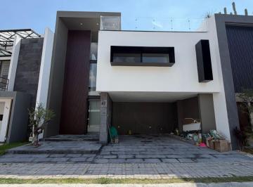 Casa · 230m² · 3 Recámaras · 2 Estacionamientos · Casa en Venta a Estrenar con 230 m² de Construcción en Cascatta!