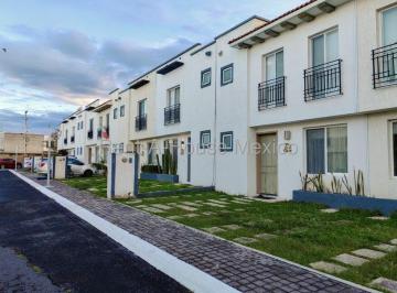 Casa · 117m² · 3 Recámaras · 2 Estacionamientos · Sonterra Casa Dentro de Privada en Venta Rah724
