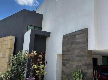 1 · Casa en Venta en Puebla Parque Santiago Lomas de Angelópolis