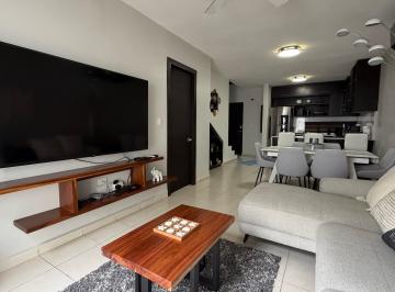 Casa de 2 habitaciones, Solidaridad · Casa en Venta Amueblada Lista Para Habitar 2 Rec. 1.5 Baños en Privada Riviera Playa del Carmen