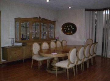 Casa · 900m² · 3 Recámaras · 2 Estacionamientos · Casa en Venta, Tecamachalco Oportunidad