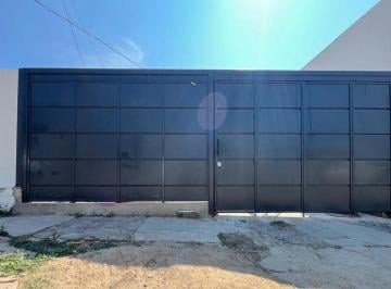 Casa de 2 habitaciones, Chapala · Casa en Venta Totalmente Remodelada en Chapala