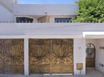 Casa de 4 habitaciones, Querétaro · Casa en Queretaro, Colonia Niños Heroes, con Patio, 4 Recamaras y 2 Estacionamientos