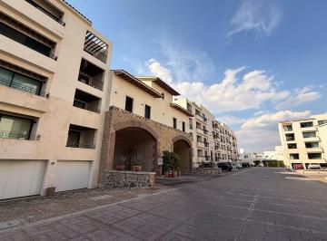 Departamento · 175m² · 3 Recámaras · 2 Estacionamientos · Departamento en Venta Mision Campestre