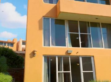 Casa en condominio de 4 habitaciones, Cuernavaca · En Venta Preciosa Casa en Zona Norte