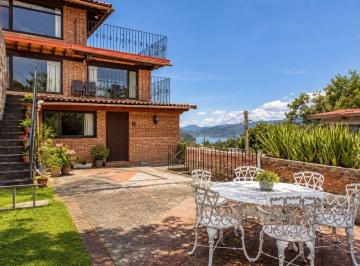 57bc2148e5e238d3b7f3a9593587aa65841539cf7c2c6c45978569eee2ac9bc7 · Casa en Venta, El Calvario en Valle de Bravo, Edomex