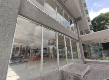 Local comercial , Guadalajara · Renta Local Sobre Av Lopez Mateos Sur