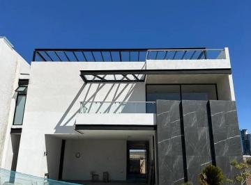 1 · Casa en Venta en Puebla en El Parque Viena Lomas de Angelipilis II