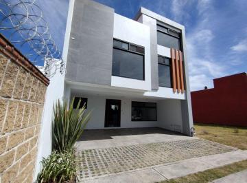 Casa en condominio de 3 habitaciones, San Andrés Cholula · Amplia Casa en Venta con Roof Garden | 3 Recámaras con Baño | Seguridad 24/7