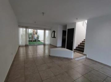 Casa de 3 habitaciones, Corregidora · Casa en Venta en Tejeda Querétaro con Increíble Vista y Estudio en Planta Baja