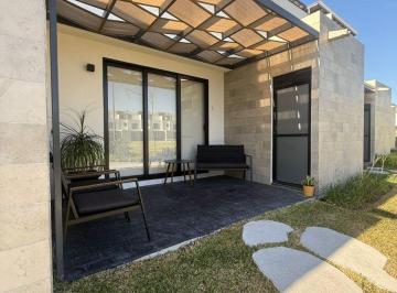 Casa de 3 habitaciones, Xochitepec · Venta de Casa en Santa Fe Life Style Xochitepec
