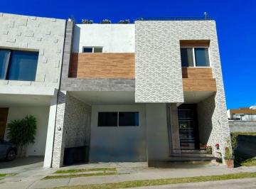 Casa de 4 habitaciones, Aguascalientes · Casas en Venta en Aguascalientes Norponiente en Ruscello Amplia y Funcional