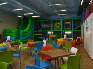 Local comercial , El Marqués · Ludoteca y Salon de Eventos Infantiles en Traspaso