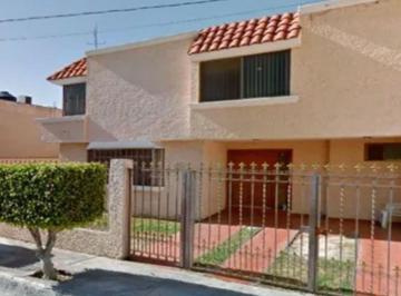 Casa de 4 habitaciones, San Luis Potosí · Recuperación Bancaria en San Luis Potosí