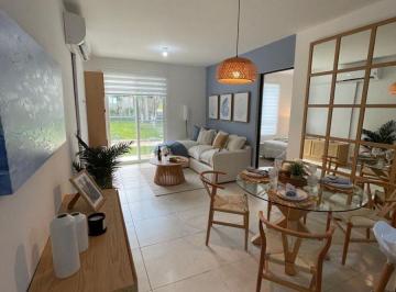 Departamento de 2 habitaciones, Solidaridad · Departamento de 2 Recámaras y 2 Baños en Venta en Playa del Carmen