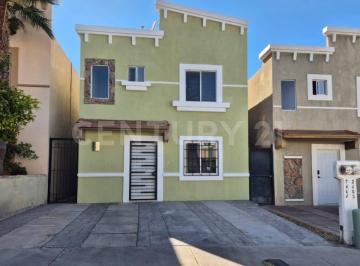 Casa · 97m² · 3 Recámaras · 2 Estacionamientos · Casa en Venta Fracc. Puerta Sebastian, Provincia de Santa Clara, Chihuahua