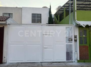 Casa · 62m² · 2 Recámaras · 1 Estacionamiento · Casa en Venta, Santa Monica, Toluca