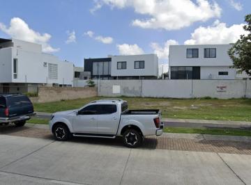 Terreno Residencial en Bosques Vallarta · Terreno en Venta en Bosques Vallarta | 190 m² en Coto Premium Zona Real