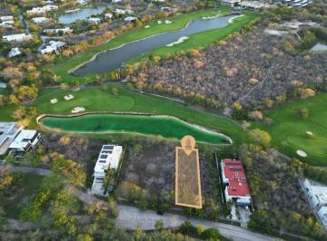 258d540d985b3d335208a00924ab73fd53e90f747472a53fd7a1ecab459664da · Terreno en Venta con Vista a Campo de Golf en El Yucatán Country Club.