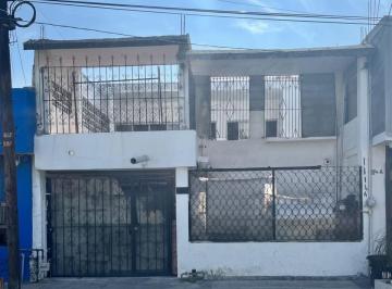 Casa de 6 habitaciones, Monterrey · Casa con 6 Habitaciones de 154 m² Superficie de Terreno en Buenos Aires en Venta