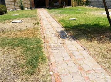 Casa · 485m² · 5 Recámaras · 6 Estacionamientos · Casa en Venta Praderas de La Hacienda Celaya