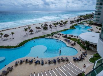 Departamento de 3 habitaciones, Benito Juárez · Moderno Departamento Frente Al Mar en Zona Hotelera de Cancún