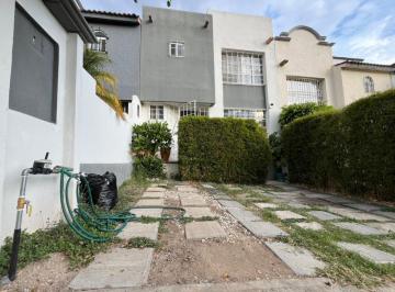 Casa de 3 habitaciones, León · Casa en Venta Rinconada del Bosque