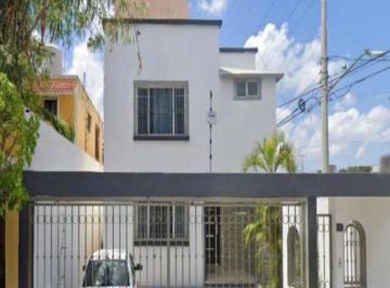 Casa de 3 habitaciones, Benito Juárez · Recuperación Bancaria en Cancún, Quintana Roo