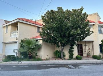 Casa · 3 Recámaras · 2 Estacionamientos · Casa en Renta Paseos de Chihuahua
