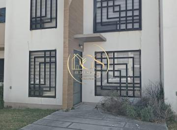 Casa · 93m² · 4 Recámaras · 2 Estacionamientos · Casa en Renta Ancona Residencial Celaya