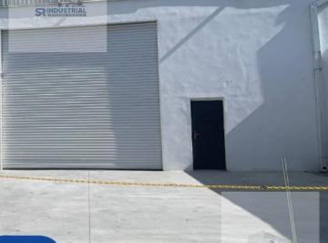 Bodega comercial · 300m² · 8 Estacionamientos · Bodega Industrial en Renta en Pesqueria