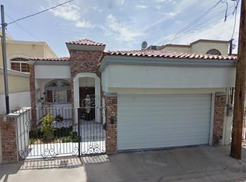 Casa de 4 habitaciones, Mexicali · ¡Oportunidad Estratégica en Mexicali! Residencia de Excelente Plusvalía en La Colonia Calafia