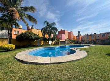 Casa en condominio · 2 Recámaras · 1 Estacionamiento · Casa en Condominio, en Esquina Frente Al Areacomun y Alberca