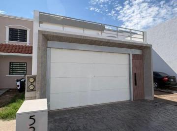 Casa · 106m² · 2 Recámaras · 2 Estacionamientos · Casa en Venta en Estanza Toscana, Culiacan, Sinaloa