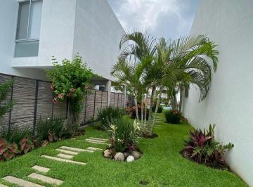 Casa en condominio de 3 habitaciones, Xochitepec · Venta de Casa con Alberca en Xochitepec, Morelos