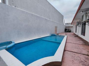 Casa de 1 habitación, Boca del Río · Propiedad Versátil: Salón de Eventos o Casa | Alberca | 1 Nivel | Doble Acceso