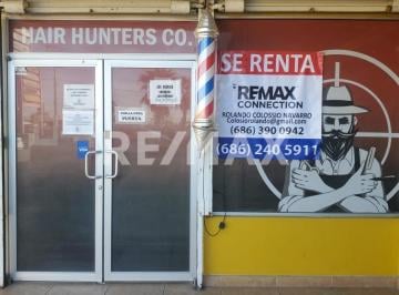 Local comercial · 90m² · 2 Estacionamientos · Local en Renta - (4)