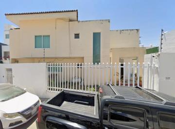 Casa de 3 habitaciones, Puerto Vallarta · ¡Asegura Tu Futuro en La Mejor Ubicación de Puerto Vallarta!