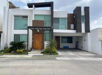 1 · Casa en Venta Puebla Lomas de Angelópolis El Deseo Praga Alberca Propia