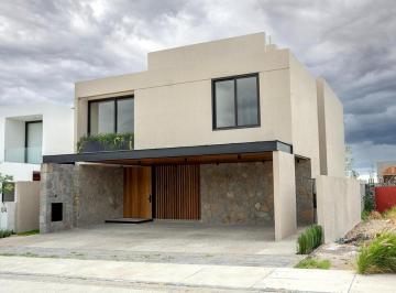Casa en condominio · 325m² · 4 Recámaras · Casa Nueva en Venta en La Espiga, con 4 Recámaras y Roof Garden