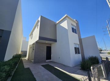 Casa · 129m² · 3 Recámaras · 1 Estacionamiento · Casa en Venta en Saltillo Coahuila Recámara en Planta Baja