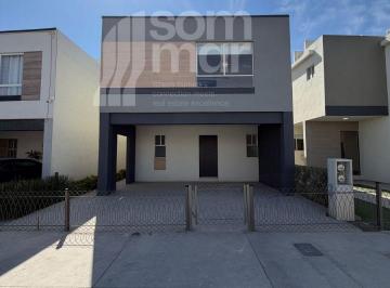 Casa de 3 habitaciones, Saltillo · Casa Modelo Aranda en Triana Residencial