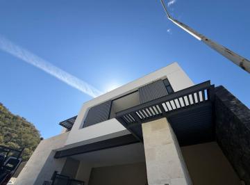 Casa de 3 habitaciones, Monterrey · Casa en Venta en Castaños del Vergel