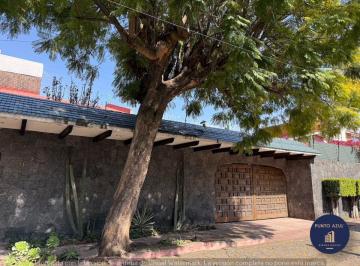 Casa en condominio de 3 habitaciones, Tlalpan · Hermosa Casa en Calle Cerrada con Vigilancia en Tlalpan