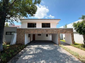 Casa en condominio de 3 habitaciones, Zapopan · Casa en Renta en Fraccionamiento Valle Real Zapopan