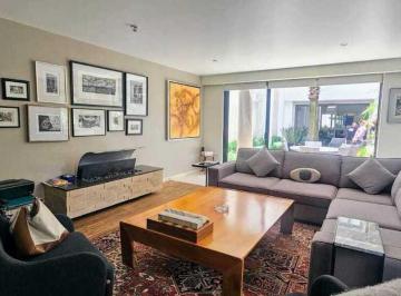 Casa · 409m² · 3 Recámaras · 2 Estacionamientos · Casa en Lomas de Vista Hermosa
